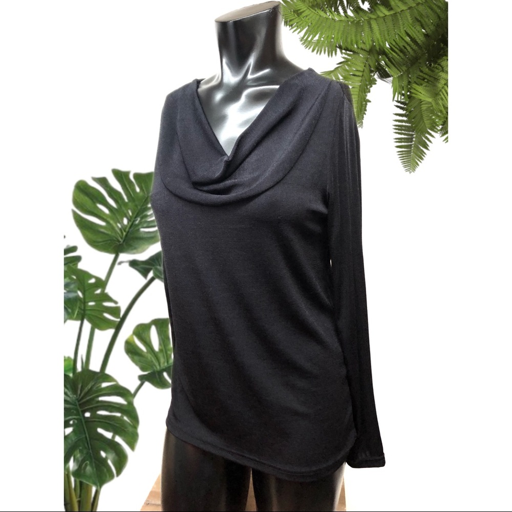 Jaclyn Smith Black Long Sleeve Top